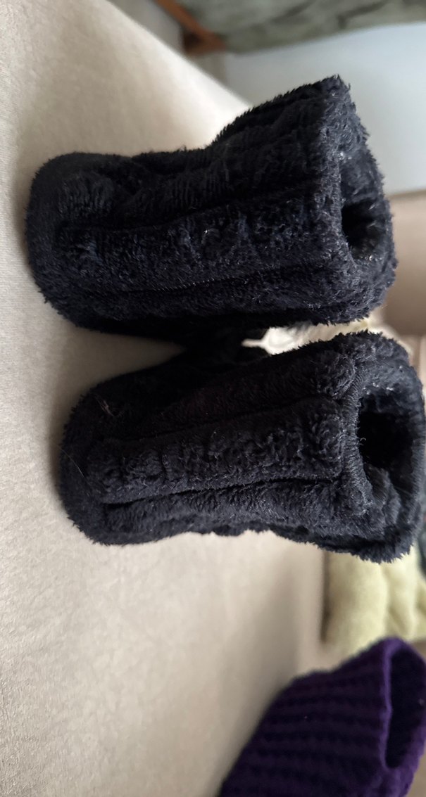 Siyah Kürklü Erkek Çocuk Terlik - Görsel 3