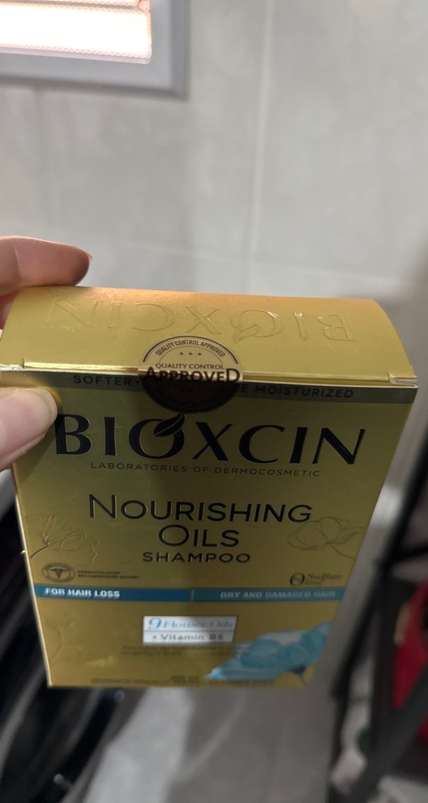 Bioxcin Besleyici Yağlar Bakım Şampuanı 300ml - Görsel 4