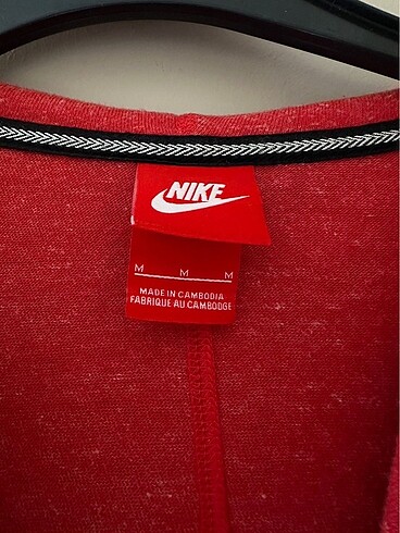 m Beden Nike hırka