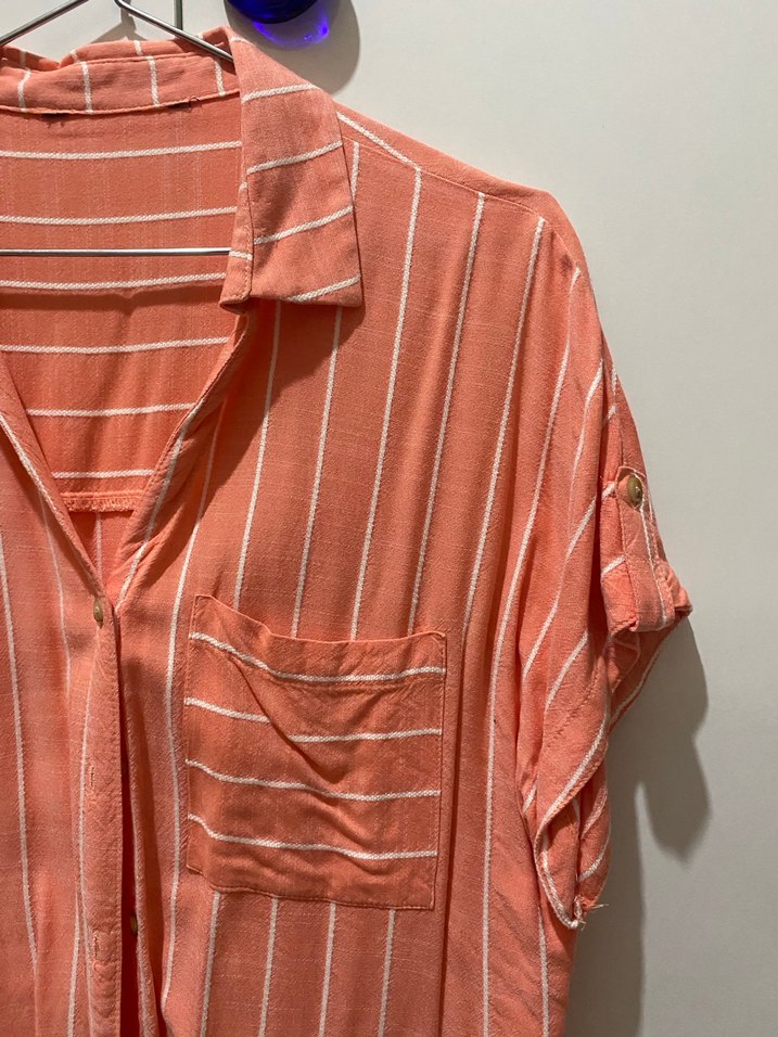 Pembe Çizgili V Yaka Kısa Kollu Gömlek - Görsel 3