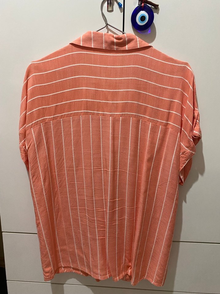 Pembe Çizgili V Yaka Kısa Kollu Gömlek - Görsel 5