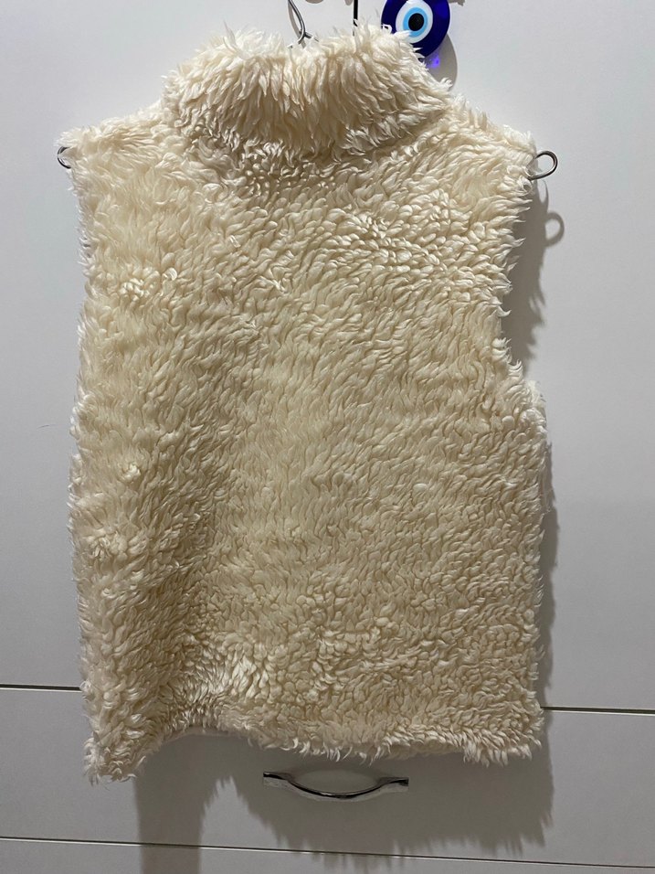 Beyaz Kürk Detaylı Kolsuz Kadın Yelek - Görsel 5