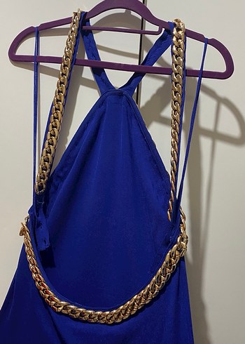 Zincir Detaylı Parlak Mavi Uzun Elbise - Görsel 6