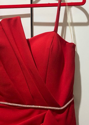Kırmızı Drapeli Uzun Abiye Elbise - Görsel 4