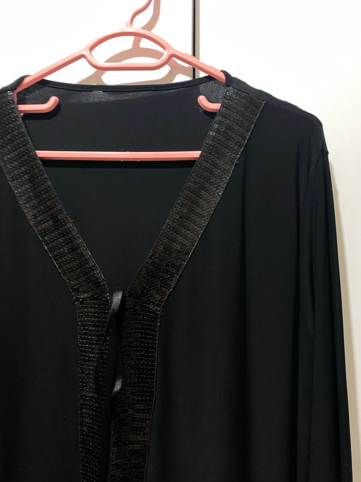 Uzun Siyah Tesettür Ceket - Görsel 3