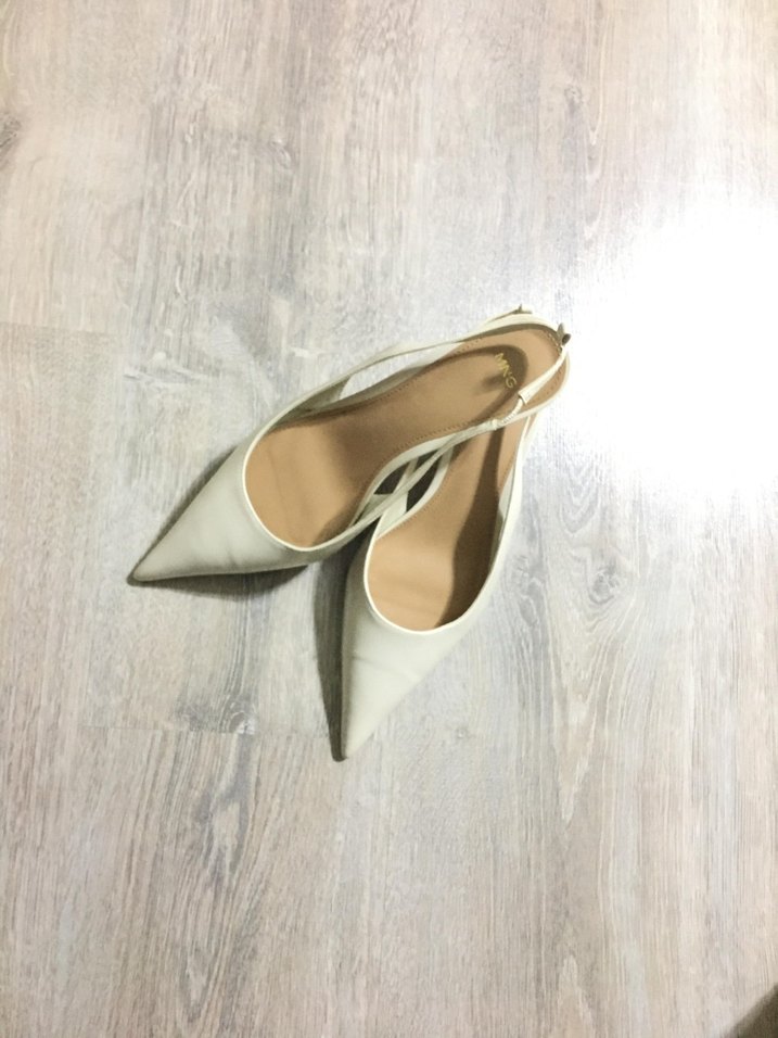 Açık bej Stiletto Kadın Ayakkabı - Görsel 3