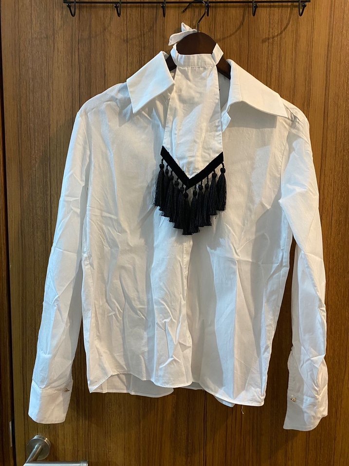 ADLx Raissa Vanessa Püskül Detaylı Beyaz V Yaka Kadın Gömlek - Görsel 3