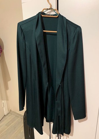 Mango Saten Zümrüt Yeşili V Yaka Midi Elbise - Görsel 5