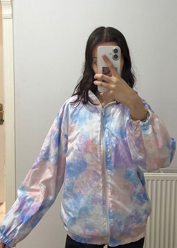 Pastel Batik Desenli Şeffaf Yağmurluk - Görsel 2