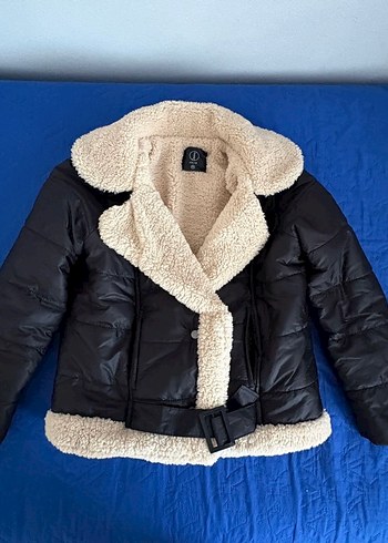 Siyah Kürklü Kadın Kışlık Mont - Görsel 2