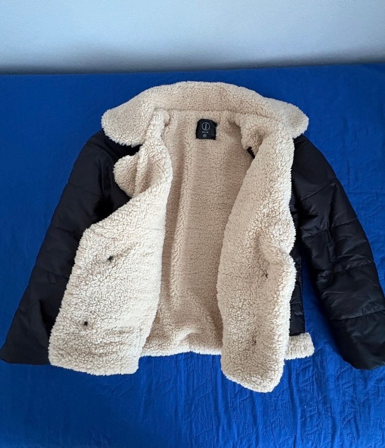 Siyah Kürklü Kadın Kışlık Mont - Görsel 3