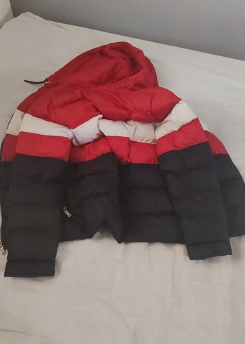 Erkek Çocuk Kırmızı mont - Görsel 4