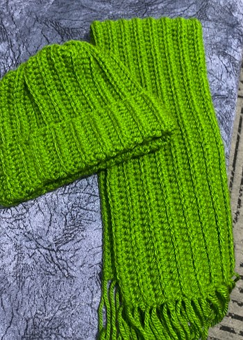 Yeşil Örgü Çocuk Bere ve Atkı Seti - Görsel 2