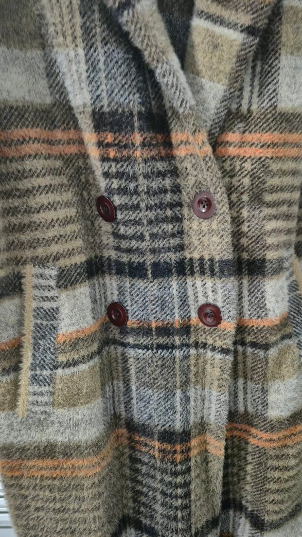 Düğmeli Uzun Ekose Kadın Yün Kaban - Görsel 3
