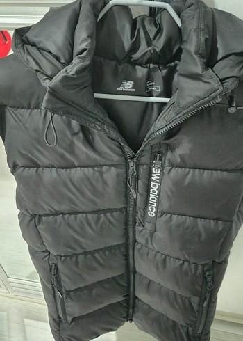 New Balance Siyah Kapitone erkek Yelek - Görsel 3