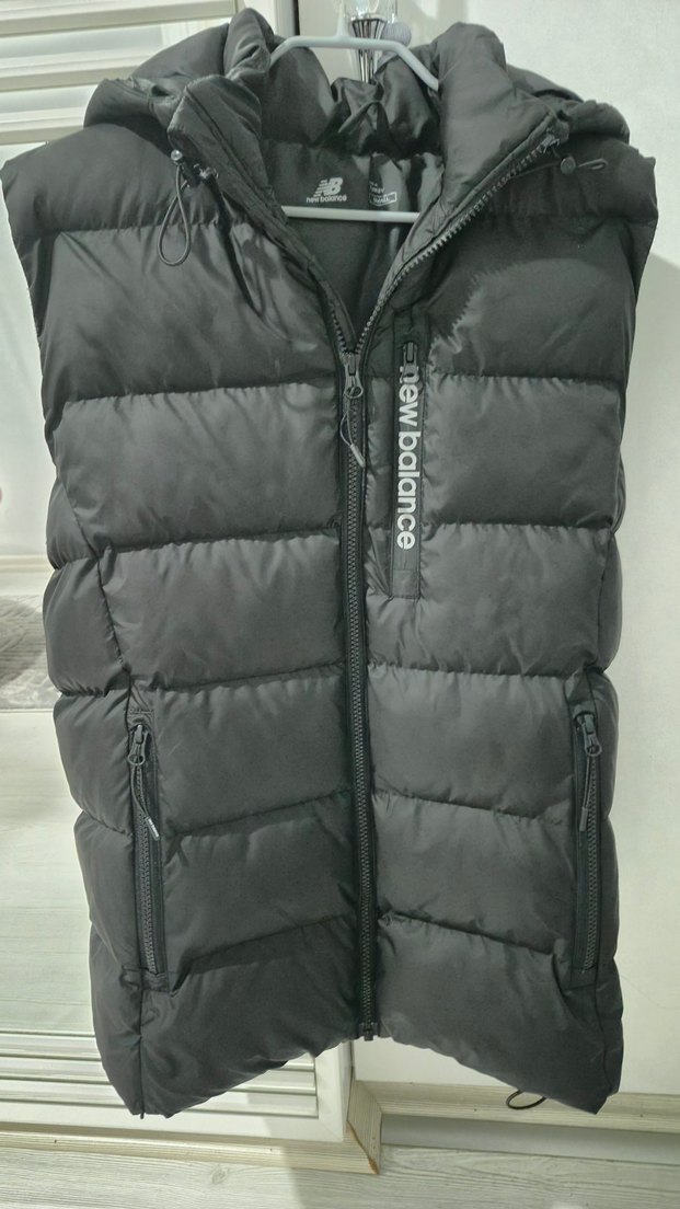 New Balance Siyah Kapitone erkek Yelek - Görsel 2