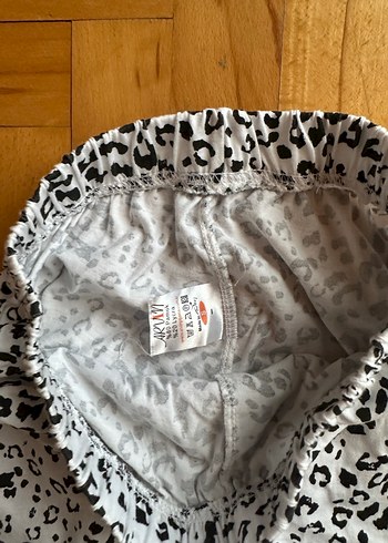 Leopar Desenli Beli Bağcıklı Kadın Pijama - Görsel 3