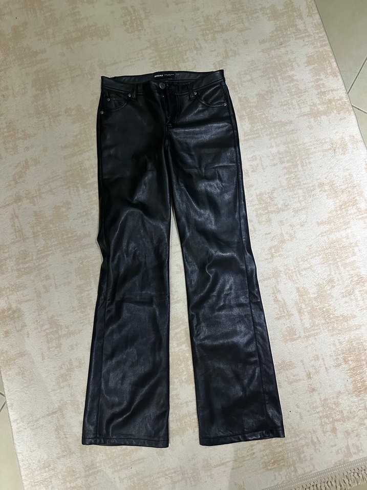 Bershka Kadın Siyah Deri Pantolon - Görsel 4
