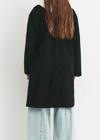 Pull and Bear Siyah Oversize Kaban - Görsel 3