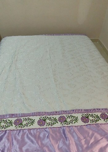 Lila Nakışlı Pastel Yatak Örtüsü - Görsel 3