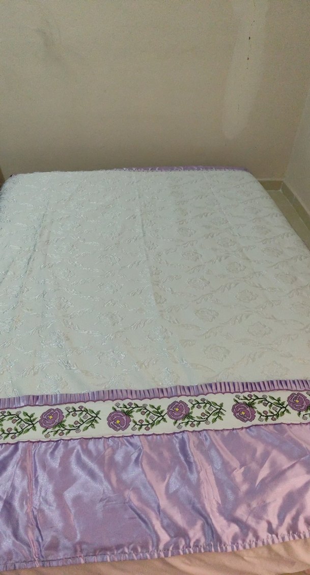 Lila Nakışlı Pastel Yatak Örtüsü - Görsel 3