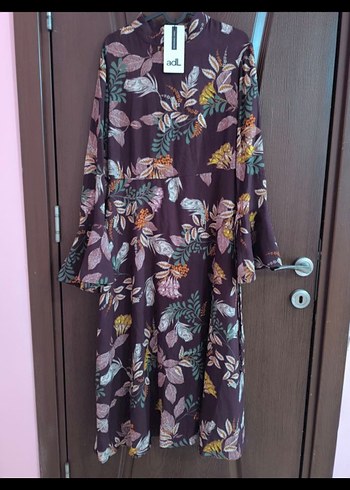 Kahverengi Çiçekli Uzun Bohem Elbise - Görsel 3