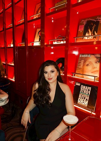 Siyah belden oturan boyundan bluz - Görsel 2