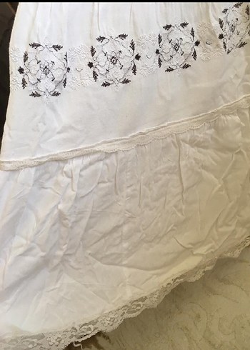 Beyaz etek - Görsel 2