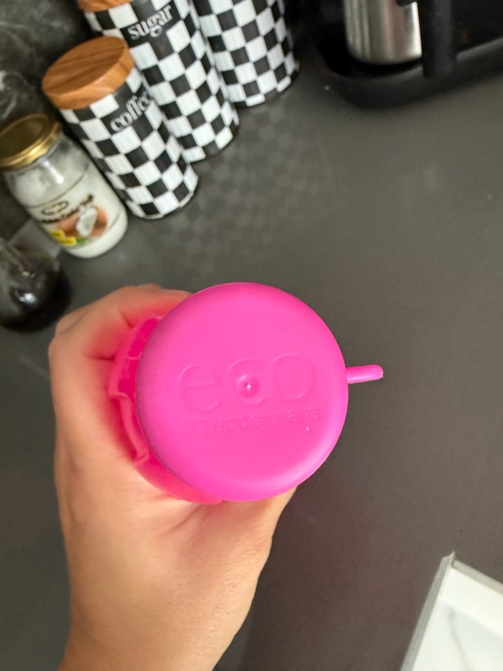 Renkli Pembe Tupperware suluk - Görsel 2