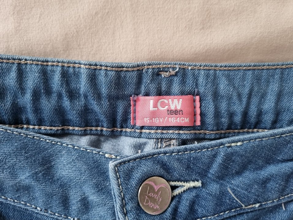 LC Waikiki Kot Şort  Mavi, Paçası Kıvrımlı, Normal Bel (38 / M) - Görsel 4