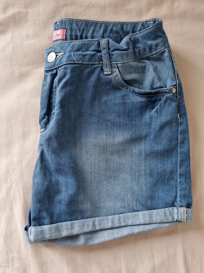 LC Waikiki Kot Şort  Mavi, Paçası Kıvrımlı, Normal Bel (38 / M) - Görsel 3