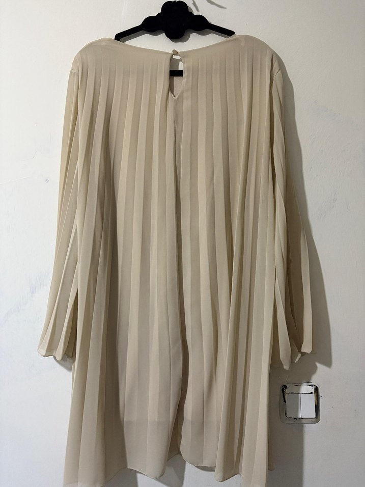 Bej Pliseli Uzun Kollu Kadın Tunik - Görsel 2