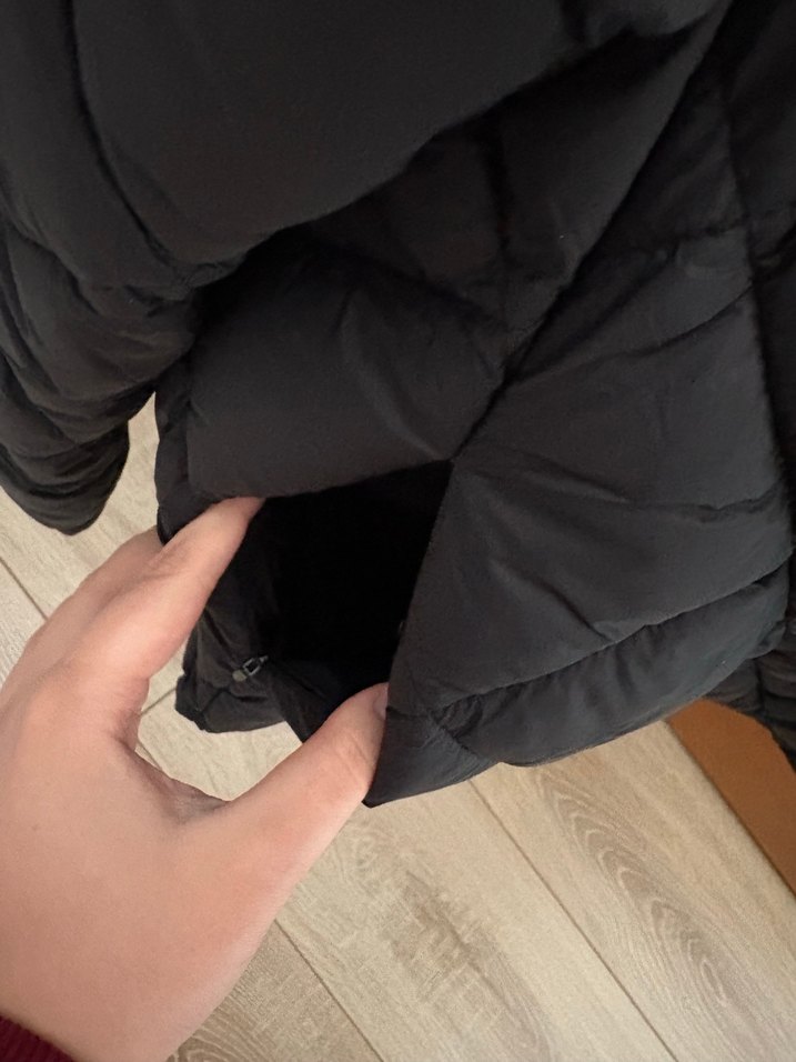 Mango Siyah Kapitone Kadın Kısa Mont - Görsel 3