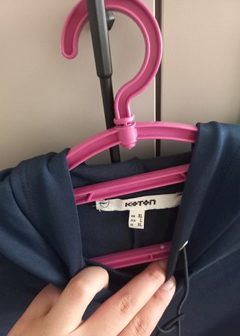 Koton Kadın Koyu Mavi Kapüşonlu Salaş Sweatshirt