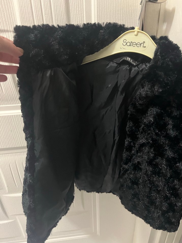 Siyah Kadın Kürk Detaylı Midi Ceket - Görsel 3