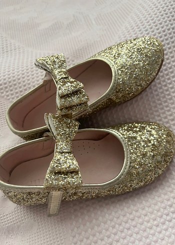 Kız Çocuk Altın Renkli Parlak Babet Ayakkabı - Görsel 3