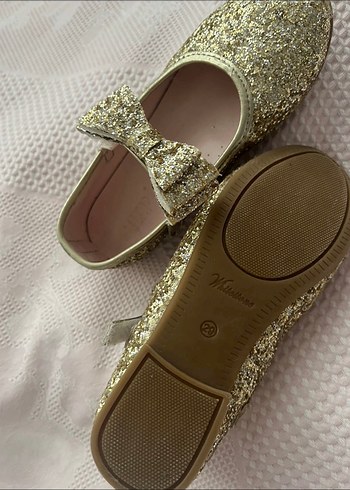 Kız Çocuk Altın Renkli Parlak Babet Ayakkabı - Görsel 4