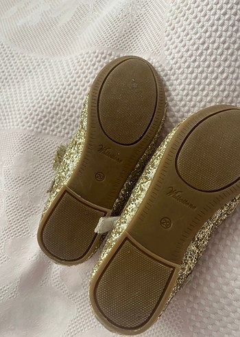 Kız Çocuk Altın Renkli Parlak Babet Ayakkabı - Görsel 5