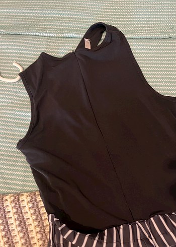 Siyah V Yaka Pilili Uzun Tulum - Görsel 4