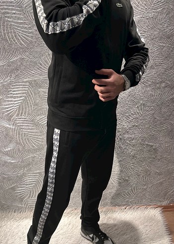 Lacoste Eşofman Takımı Her Bedeni Mevcuttur - Görsel 3