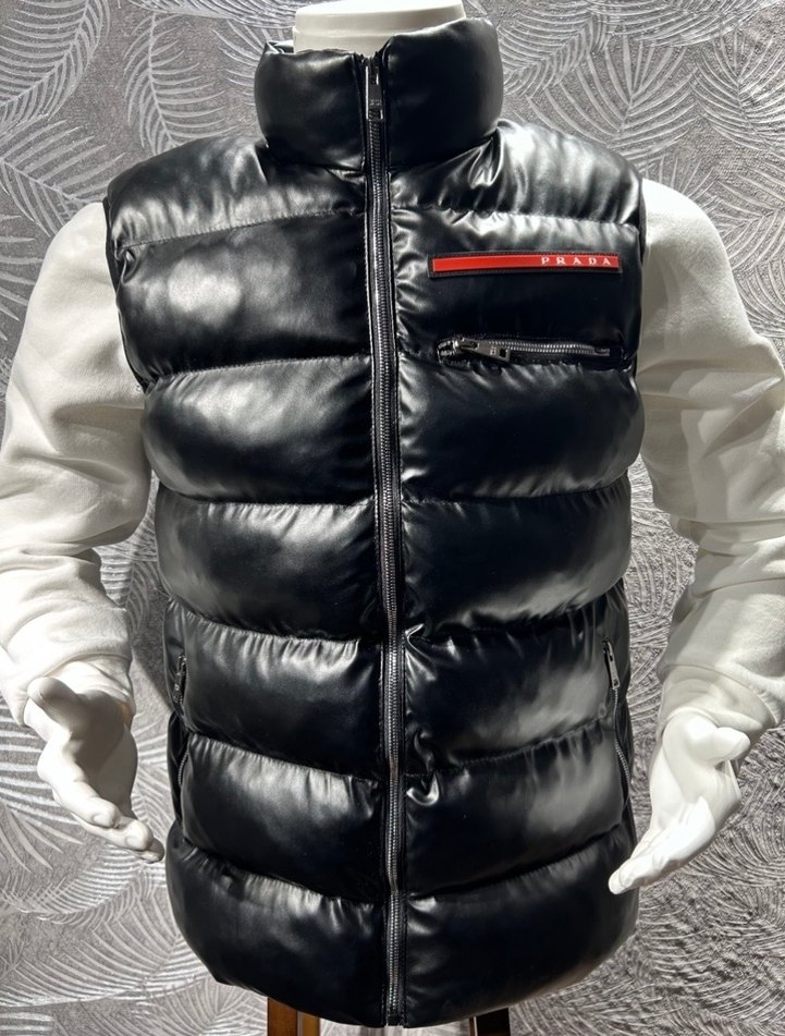 Prada Şişme Yelek - Görsel 3