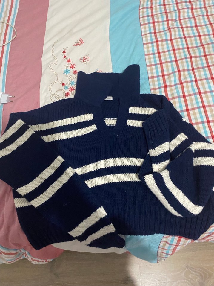 Mavi Çizgili Yüksek Yakalı Kadın Kazak - Görsel 2