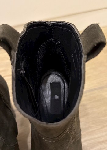 Yesil
Süet Kadın Dolgu Topuk Bot - Görsel 5