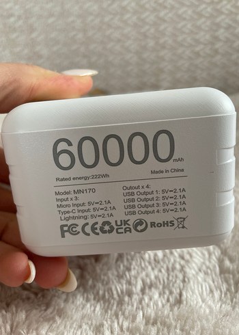 60000mAh Kapasiteli Beyaz Power Bank - Görsel 5