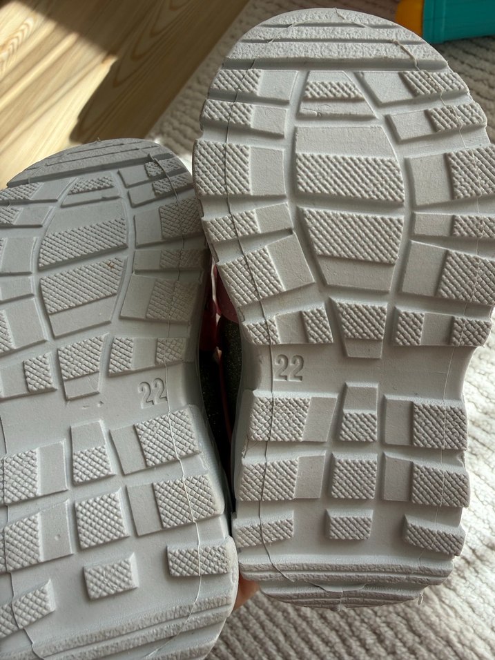 Kız Çocuk Pembe Velcro Spor Ayakkabı - Görsel 3