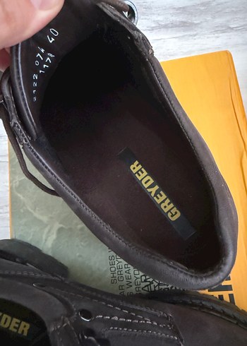 Greyder kahverengi kadın bot - Görsel 2