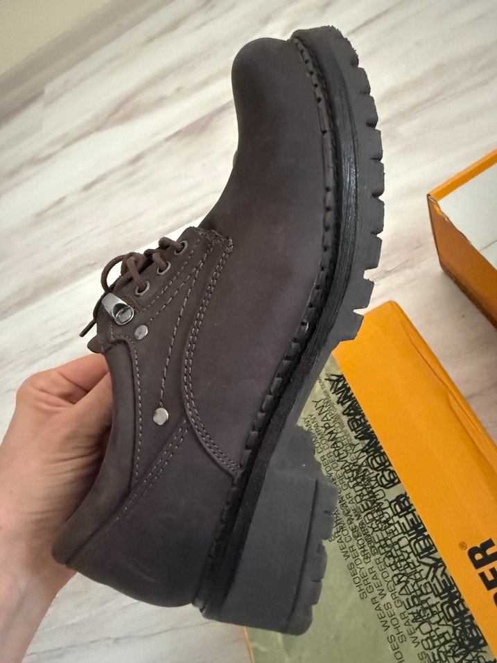 Greyder kahverengi kadın bot - Görsel 3