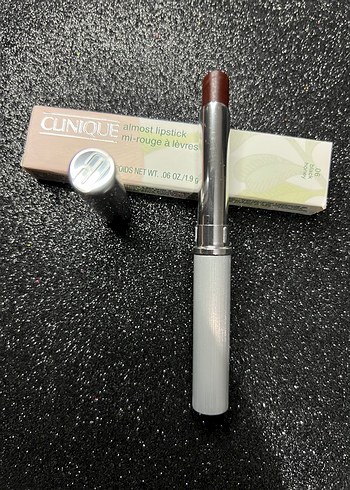 Clinique black honey
