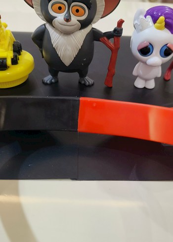 Burger King lisanslı & Karışık Koleksiyonluk Figür Seti (6 Adet) - Görsel 3