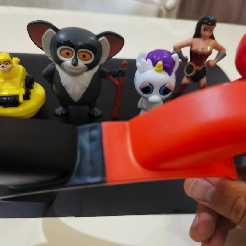 Burger King lisanslı & Karışık Koleksiyonluk Figür Seti (6 Adet) - Görsel 4